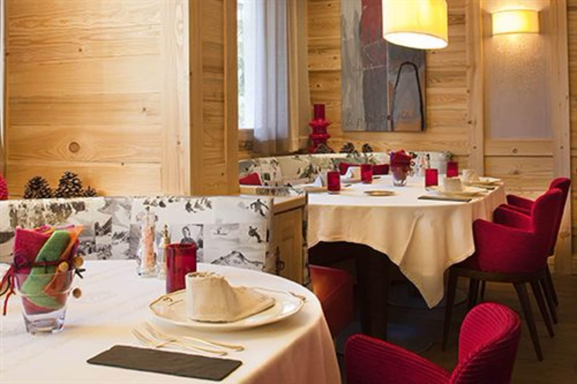 Mounier Hotel 4*