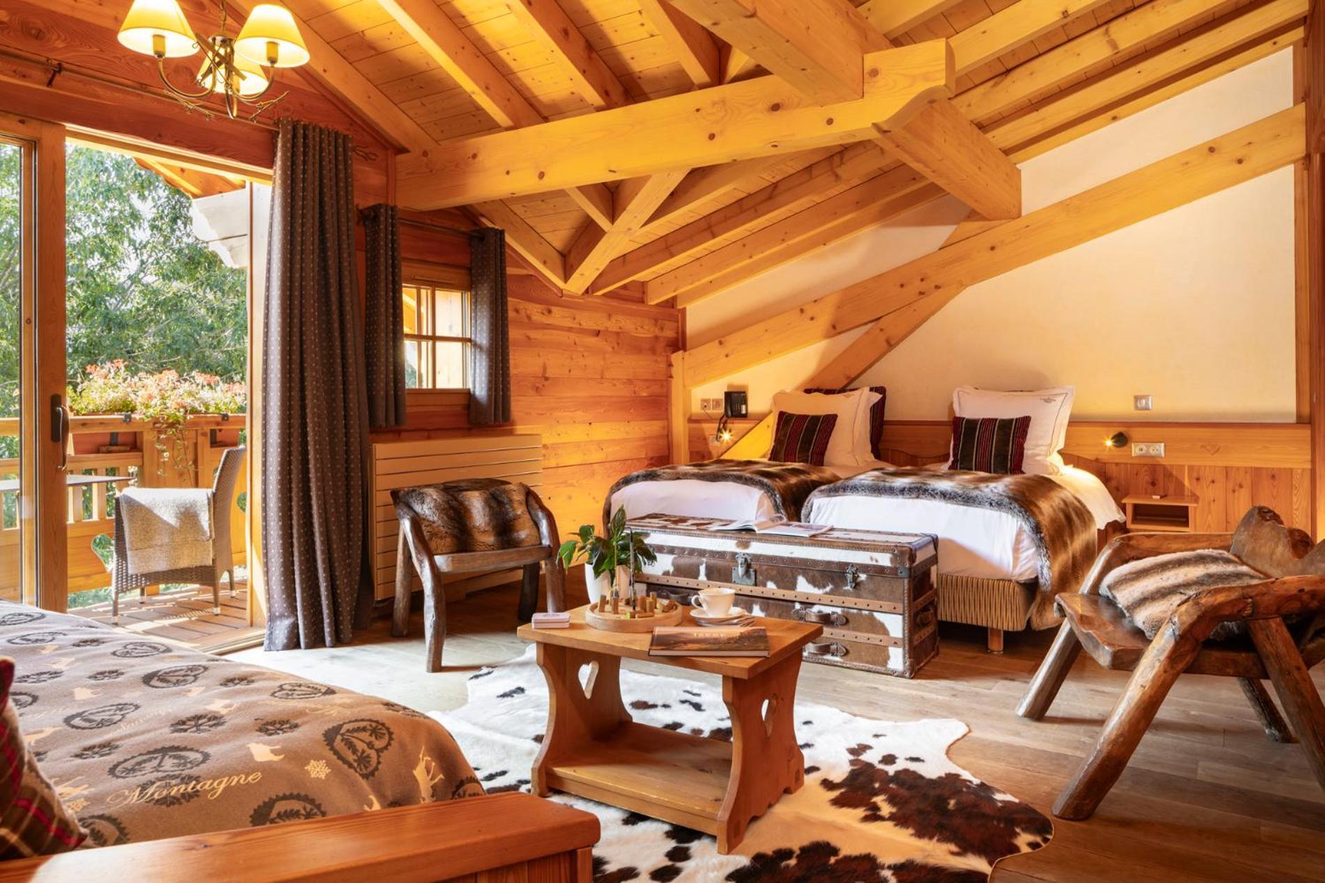 Mounier Hotel 4*