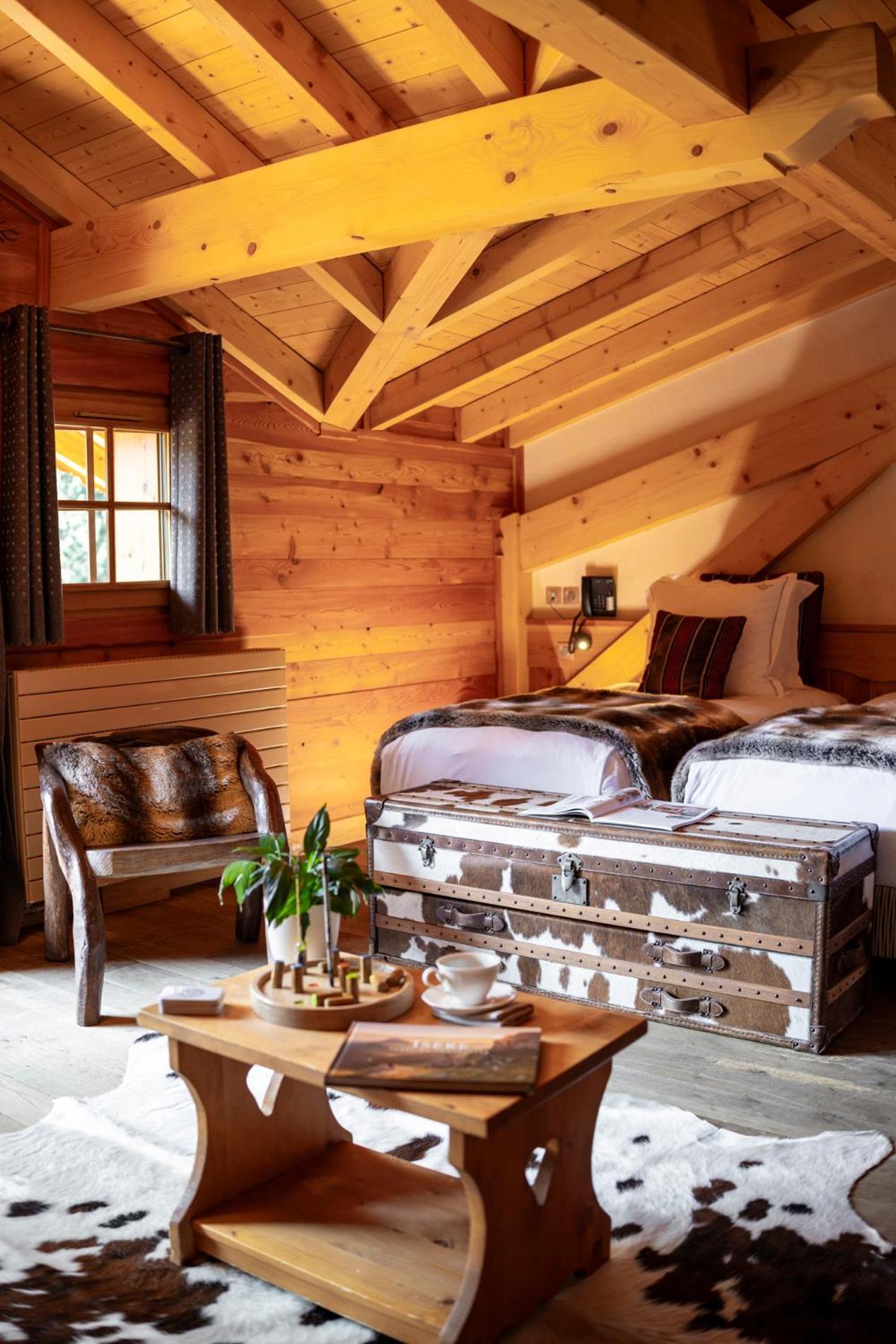 Mounier Hotel 4*