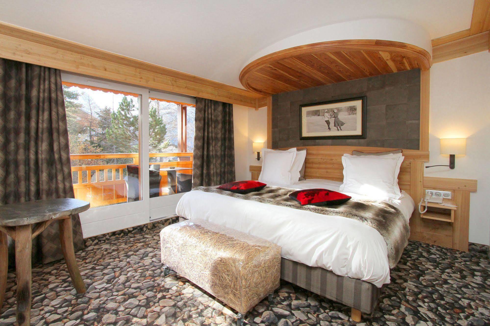 Mounier Hotel